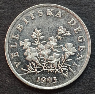 img-thumb